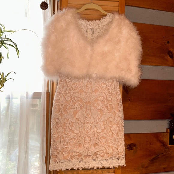 Anthropologie Blush Feathered Capelet - Picture 3 of 10